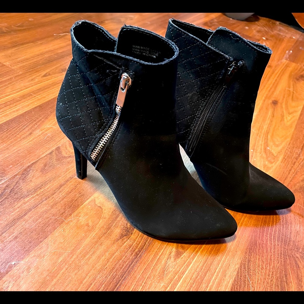 Black suede Me Too Booties
